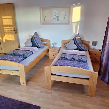 Sirch Apartman *