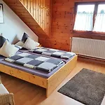 Apartament Sirch *